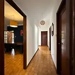 Casa vacanze Ground Level House With Patio