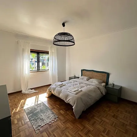 펜션 Ground Level House With Patio 빌라노바데가이아