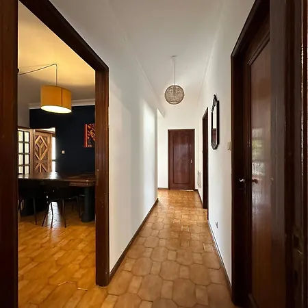 Nyaraló Ground Level House With Patio